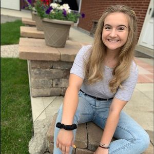 Meet your Posher, Maggie